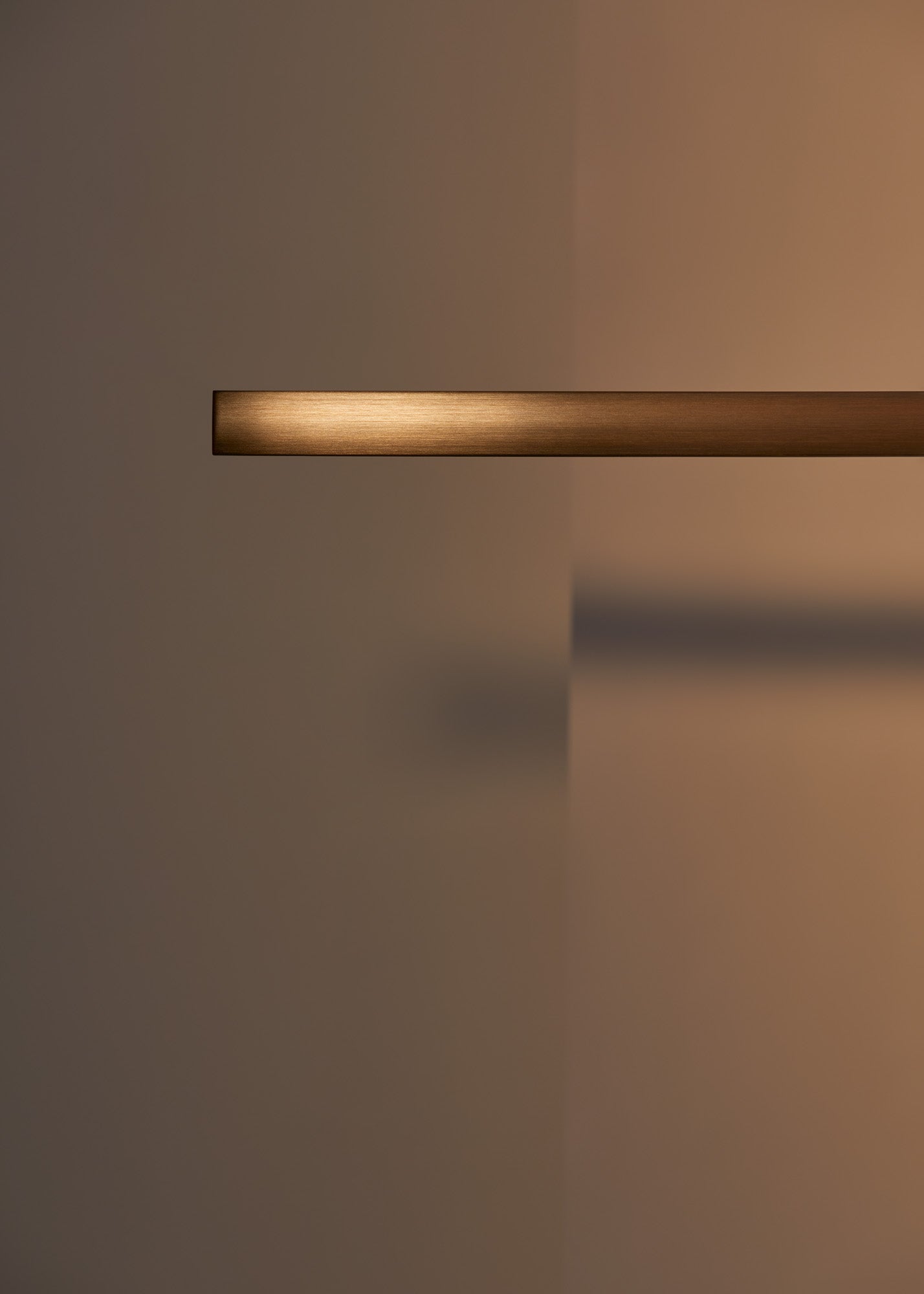Highline 1800mm - Satin Waxed Brass
